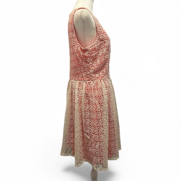 Gianni Bini Size 13 Sleeveless Lace Dress – Ivory & Coral Embroidered Overlay - Picture 2 of 4
